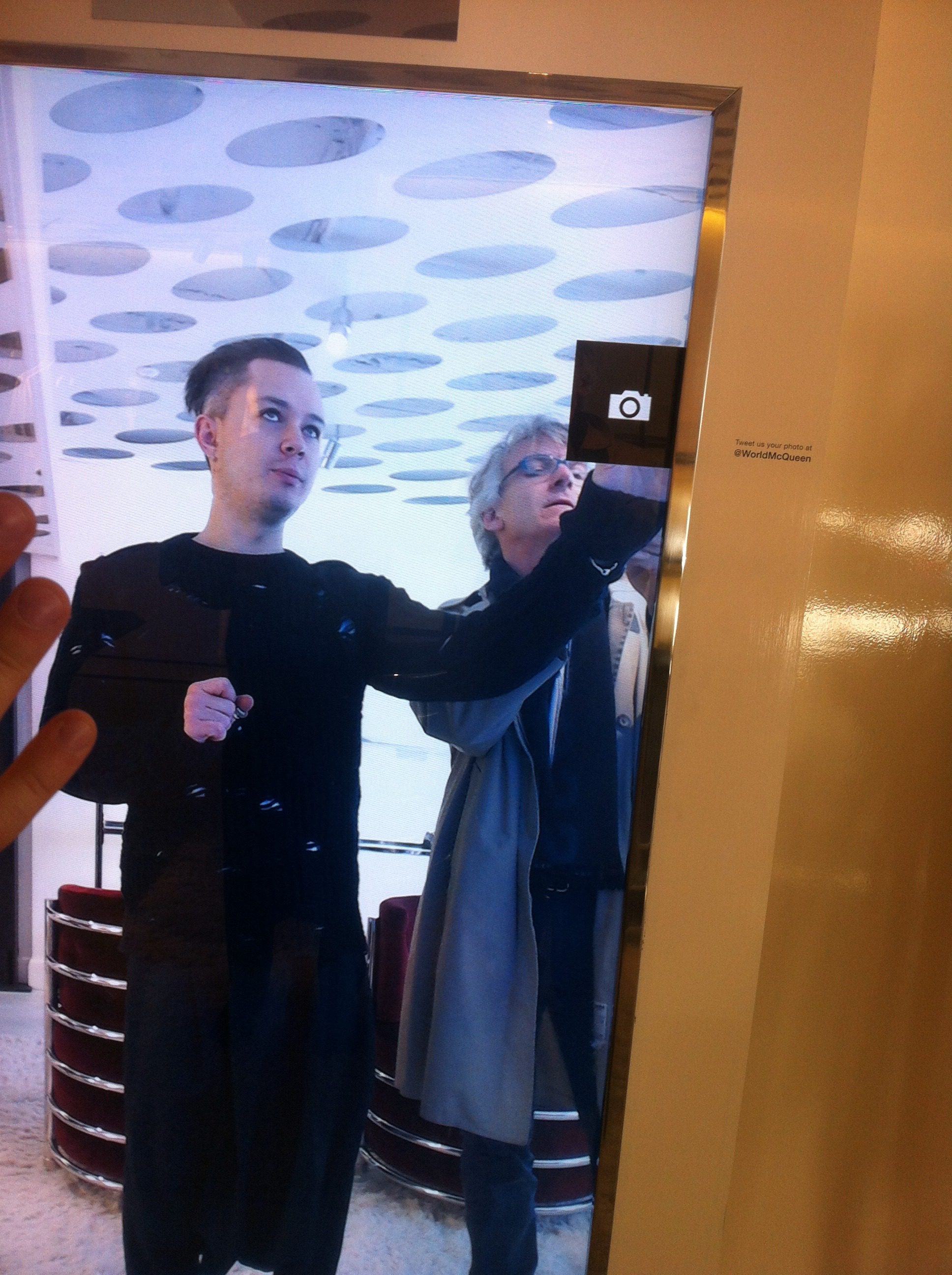 Alexander McQueen, Interactive Mirror on The Myndset Brand Strategy Alexander McQueen, Interactive Mirror on The Myndset Brand Strategy