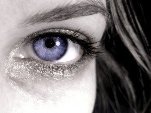 Woman with blue eyes, The Myndset Social Media